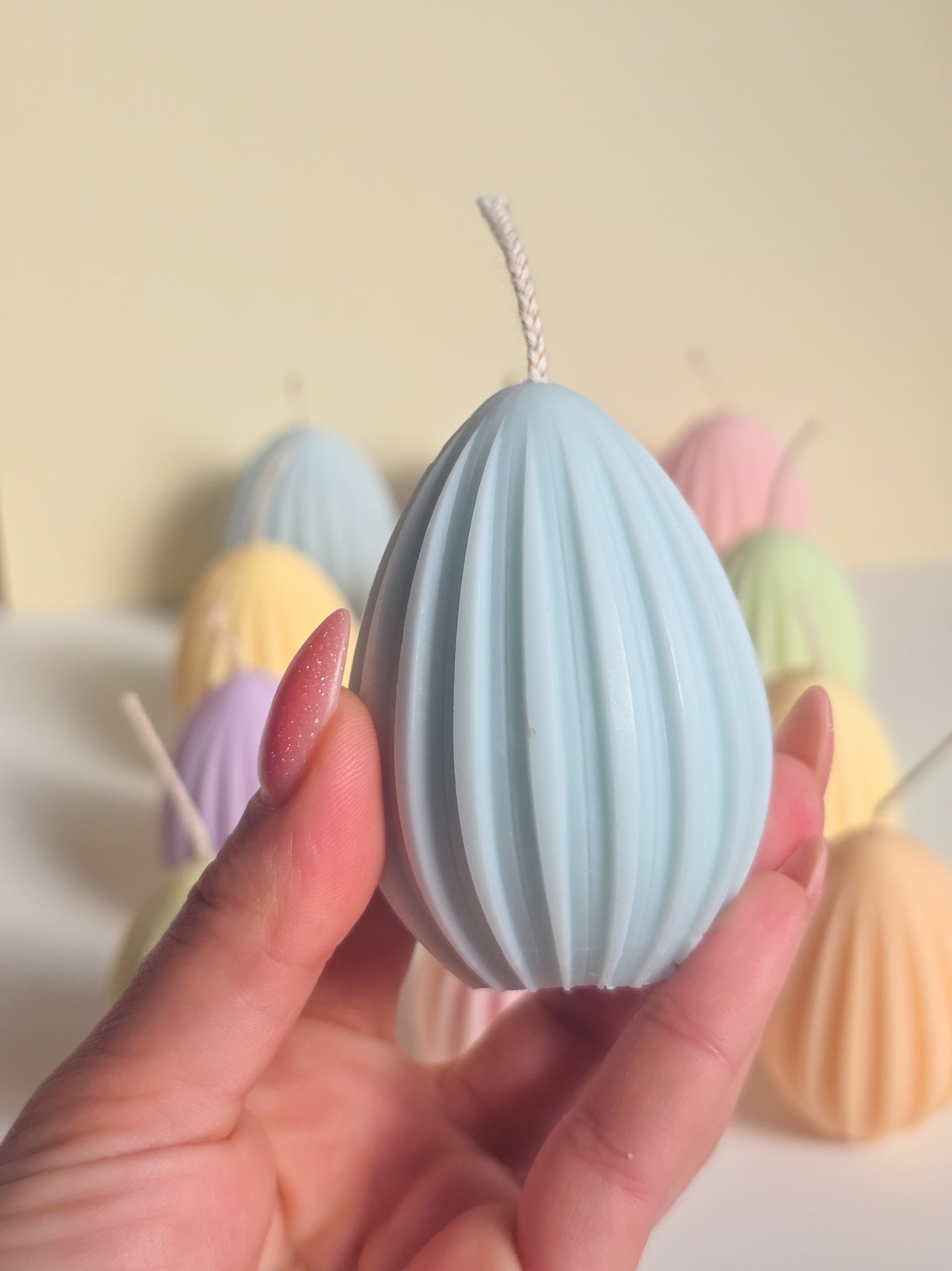 Ribbed Egg S