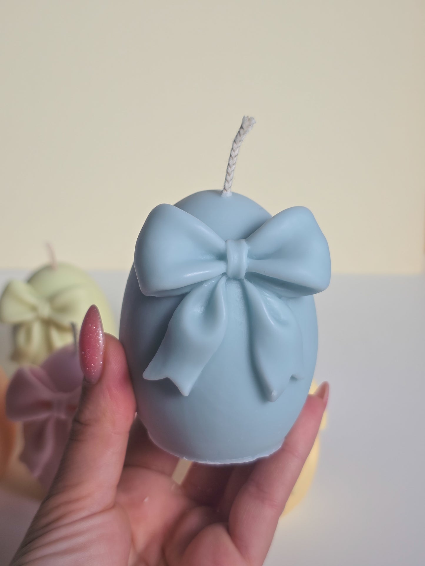 Bow egg