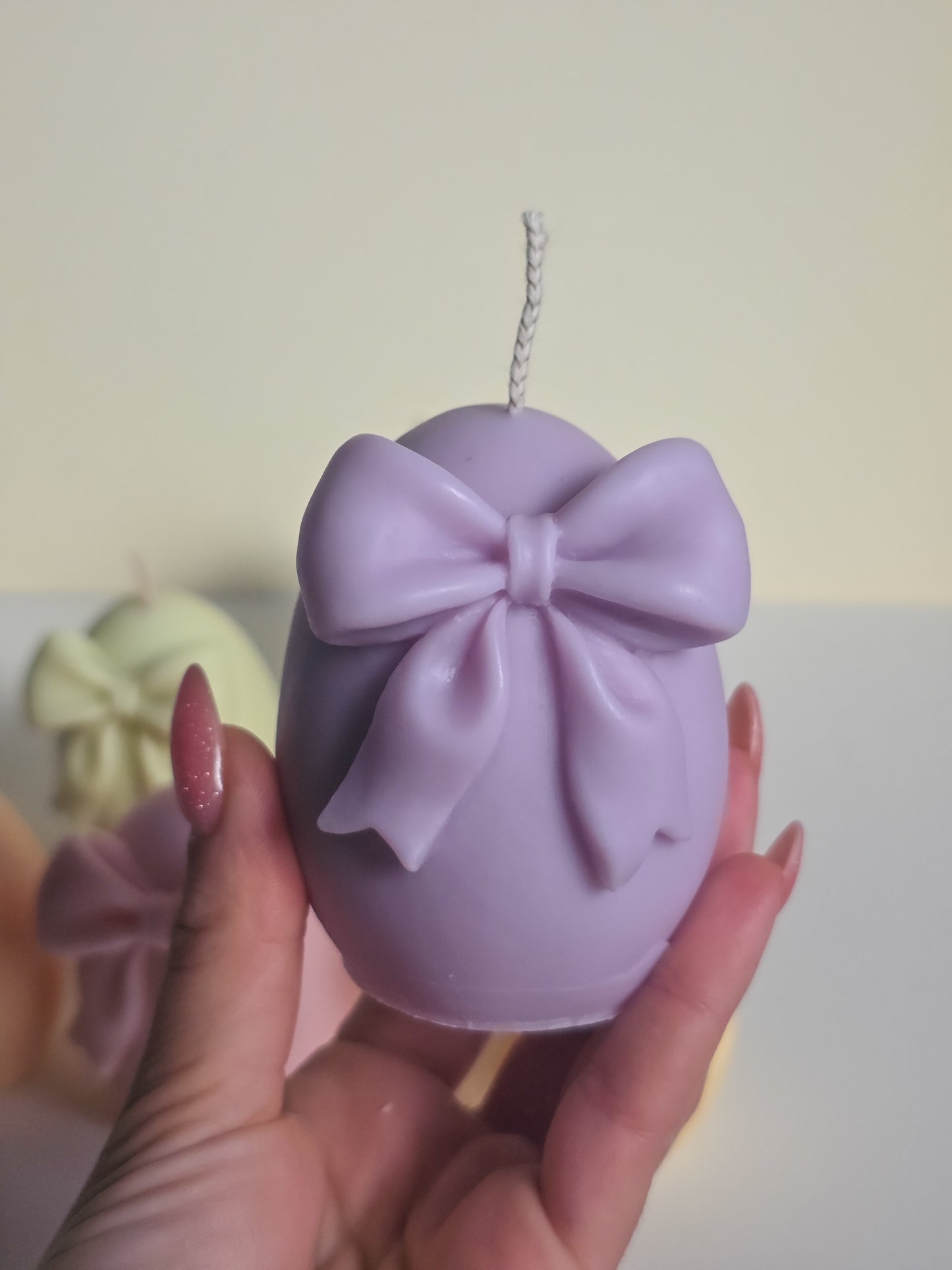 Bow egg