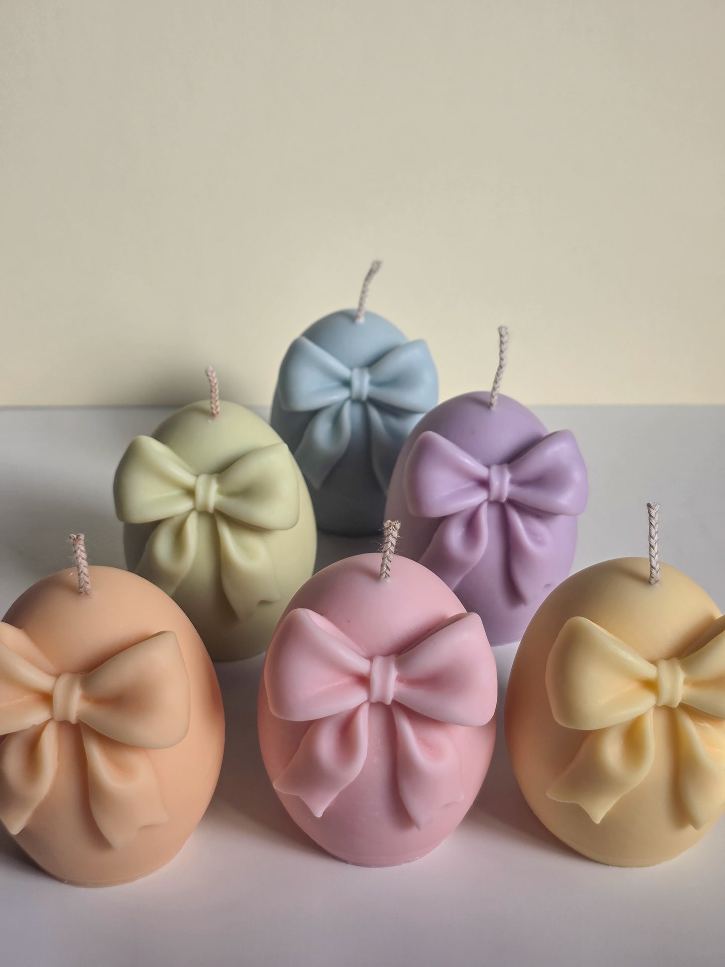 Bow egg