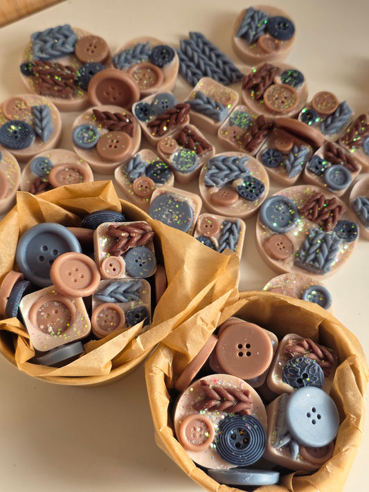 Wool & buttons wax melts