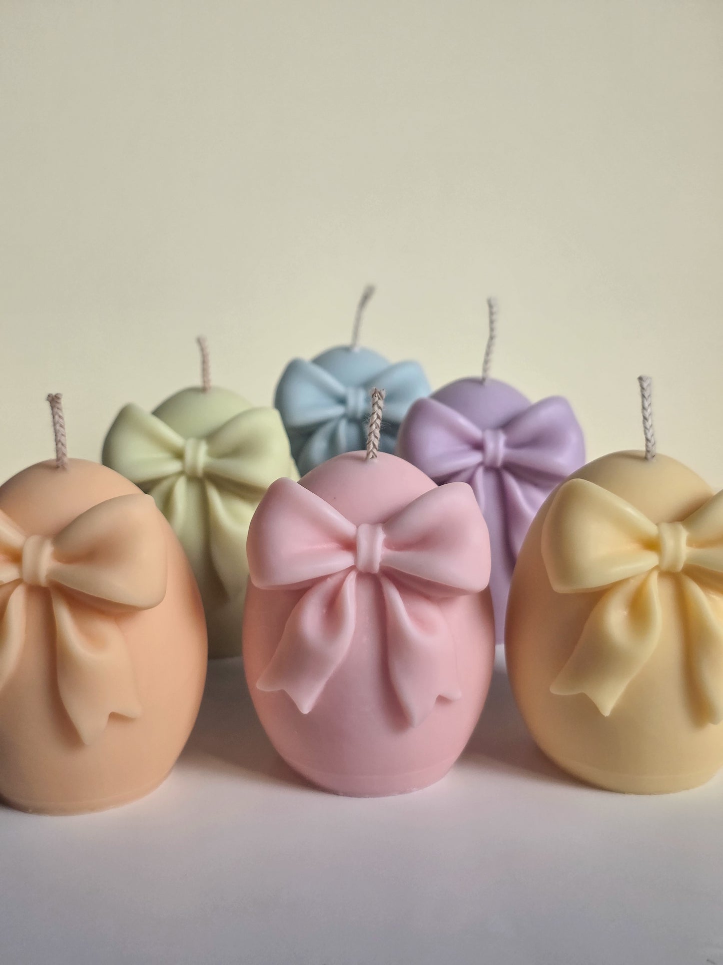 Bow egg